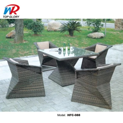 High quality rattan outdoor furniture cafe restaurant dining table and chairs garden set patio furniture HFC-109