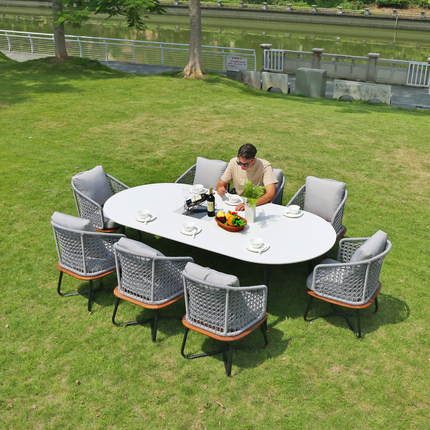 Outdoor Garden Dining Aluminum Table And Chair Set New Design Sectional Restaurant Furniture